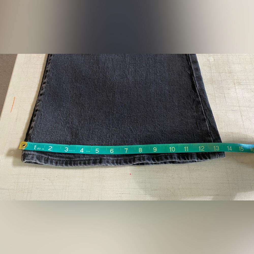 NWOT Levi’s women’s black jeans size 33 x 32 - Picture 9 of 9